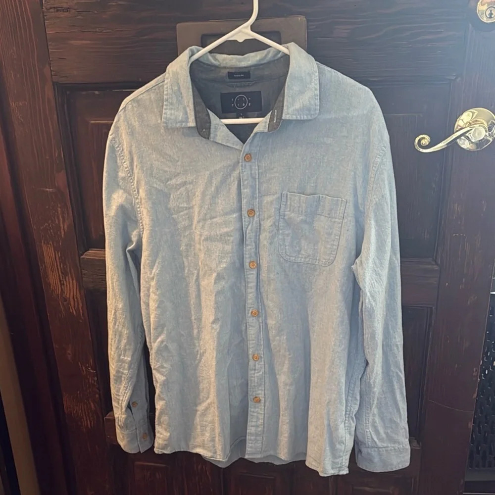 Men's Blue Casual Button-Up Shirt size large - Picture 3 of 4